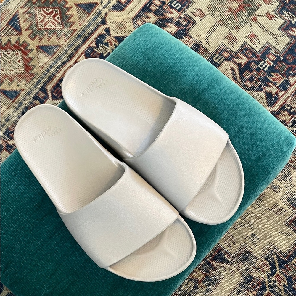 Archies arch support slides taupe